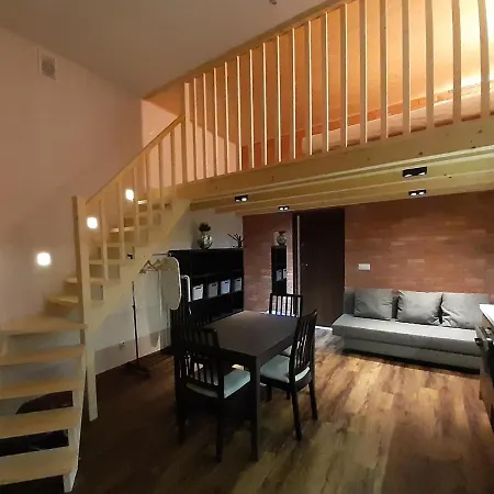 Apartament Blisko Rynku I Dworca Nr 2 شقة